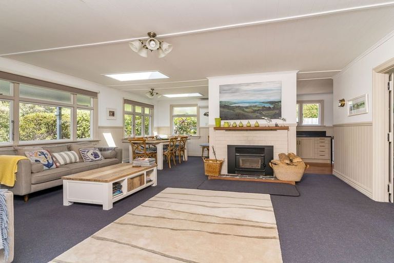 Photo of property in 33 Mihiwaka Road, Long Beach, Port Chalmers, 9081