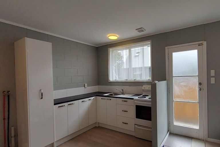 Photo of property in 3/28 Saxon Street, Waterview, Auckland, 1026