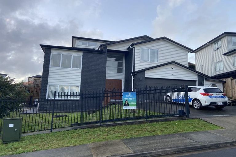 Photo of property in 83 San Valentino Drive, Henderson, Auckland, 0612