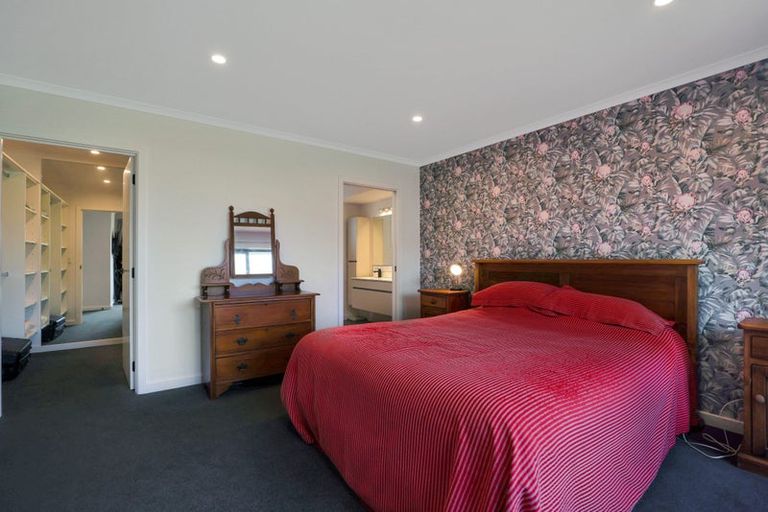 Photo of property in 21 Whiteoak Grove, Tinwald, Ashburton, 7700