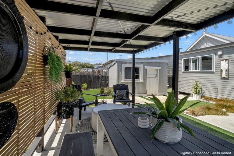 Photo of property in 14 Lowther Street, Whanganui, 4500