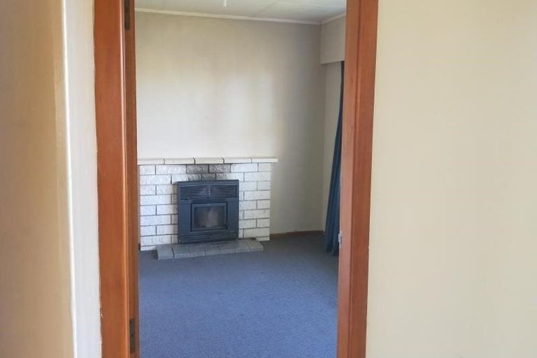 Photo of property in 8 John F Kennedy Drive, Milson, Palmerston North, 4414