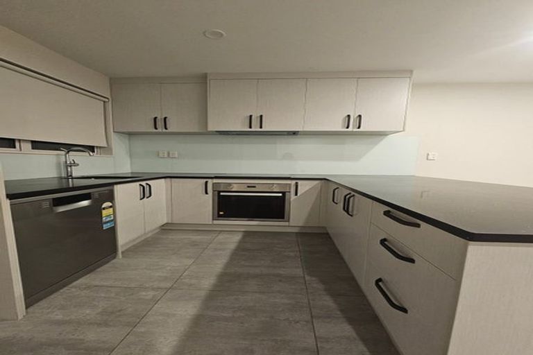 Photo of property in 2/49 Arawa Street, New Lynn, Auckland, 0600