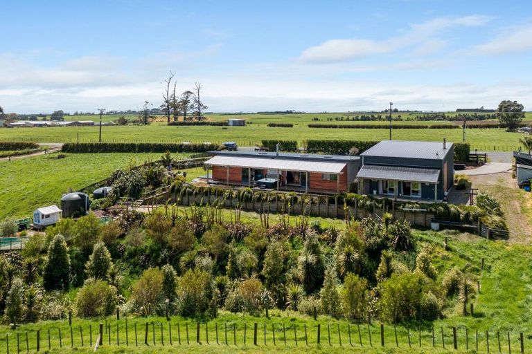 Photo of property in 198 Ngatimaru Road, Tikorangi, Waitara, 4383