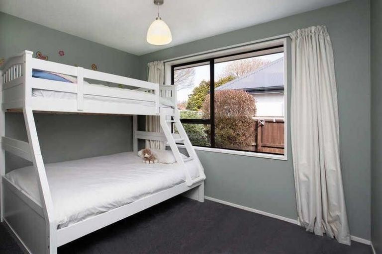 Photo of property in 2/15 Orkney Street, Strowan, Christchurch, 8052