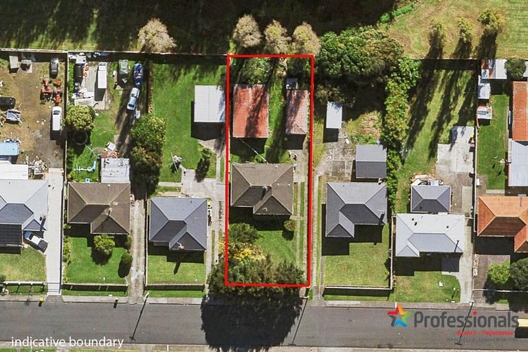 Photo of property in 67 Blake Road, Mangere East, Auckland, 2024