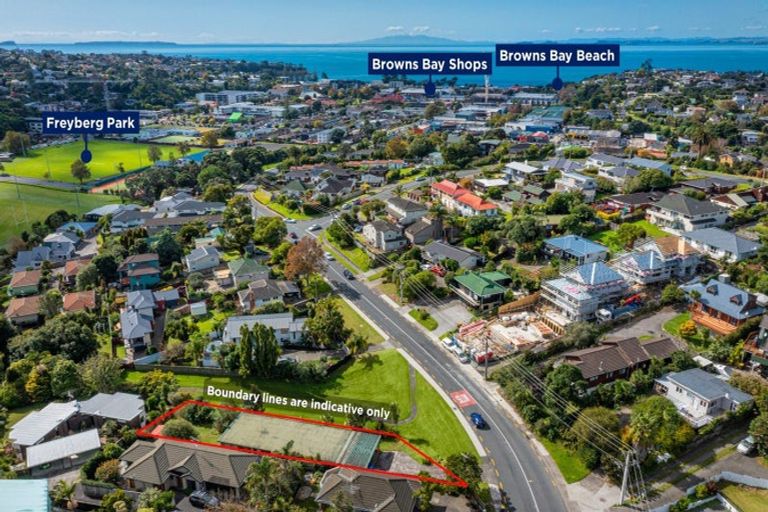 Photo of property in 55 Glencoe Road, Browns Bay, Auckland, 0630