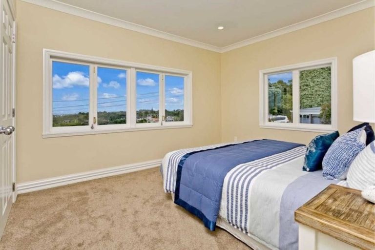 Photo of property in 187 Browns Bay Road, Browns Bay, Auckland, 0630