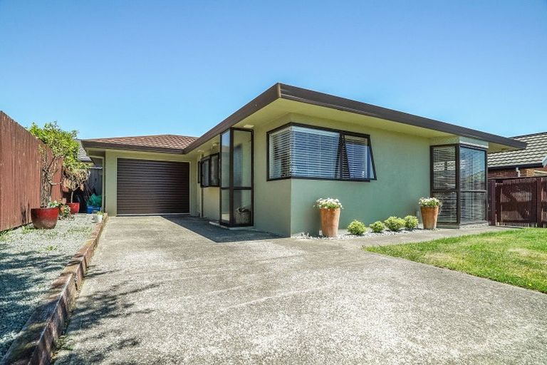 Photo of property in 2/15 Stead Crescent, Stoke, Nelson, 7011