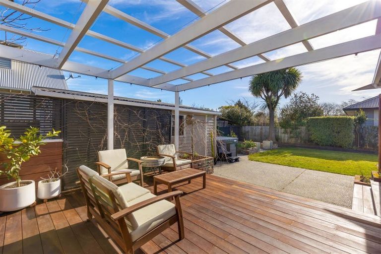 Photo of property in 225 Westminster Street, Mairehau, Christchurch, 8013