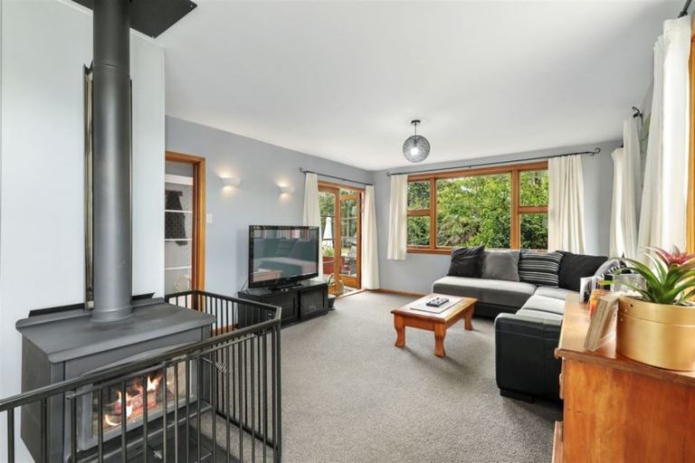 Photo of property in 16 Adams Place, Woolston, Christchurch, 8023