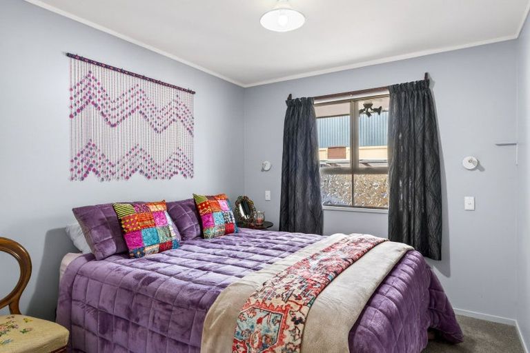 Photo of property in 2 Magnolia Street, Outer Kaiti, Gisborne, 4010