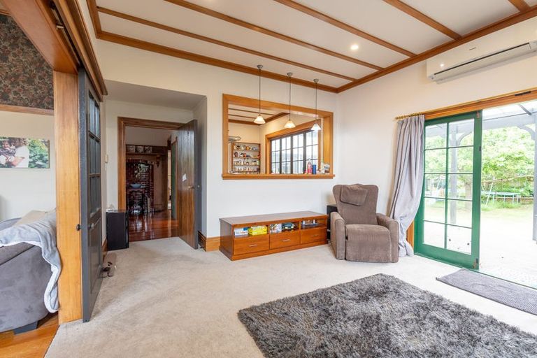 Photo of property in 54 Brightwater Terrace, Terrace End, Palmerston North, 4410