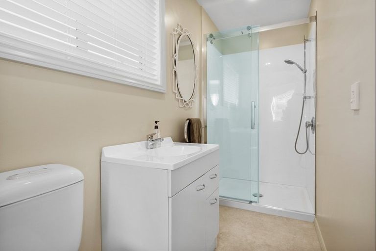 Photo of property in 18 Seaview Crescent, Picton, 7220