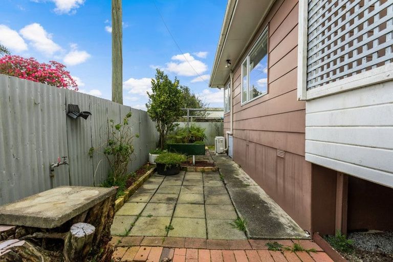 Photo of property in 11a Christmas Road, Manurewa, Auckland, 2102