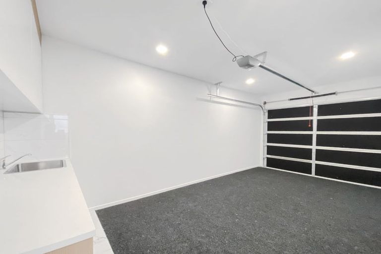 Photo of property in 3b Frontier Lane, Flat Bush, Auckland, 2019