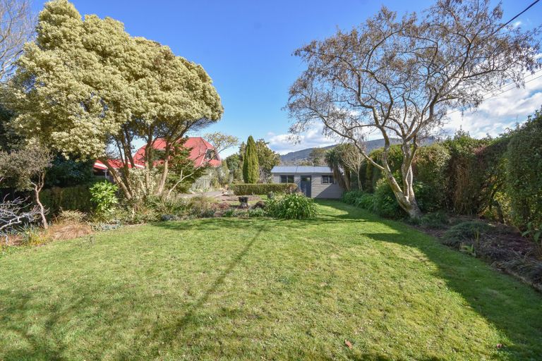 Photo of property in 16a Kellas Street, Macandrew Bay, Dunedin, 9014