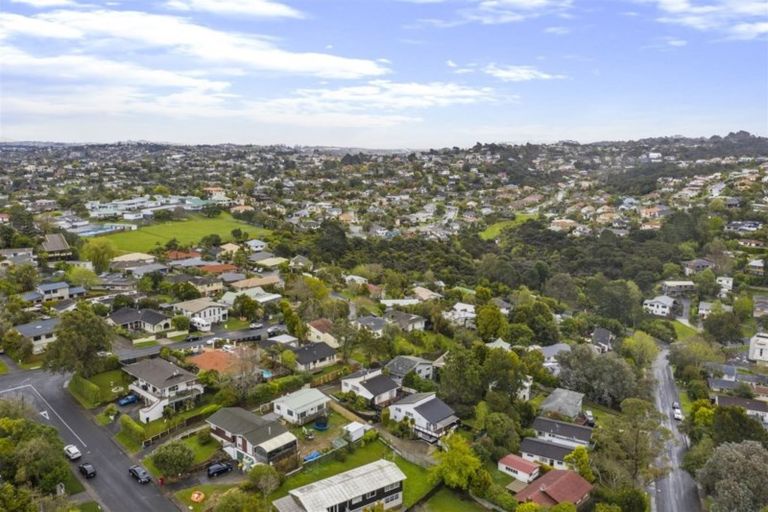 Photo of property in 2/6 Torbay Heights, Torbay, Auckland, 0630