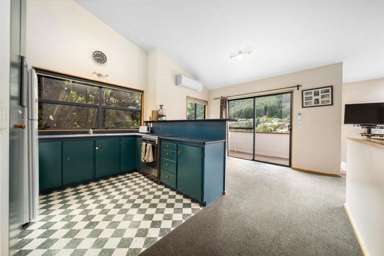 Photo of property in 221b Fernhill Road, Sunshine Bay, Queenstown, 9300