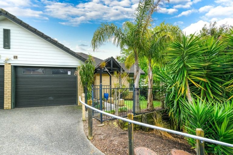 Photo of property in 1 Regents Park Place, Westgate, Auckland, 0614
