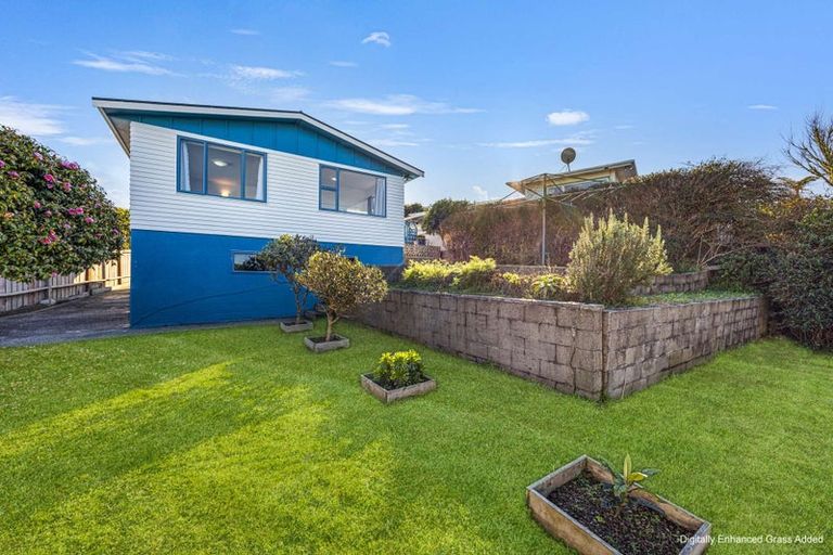 Photo of property in 4 Glenamoy Crescent, Johnsonville, Wellington, 6037