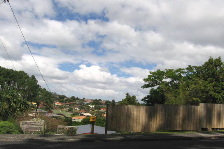 Photo of property in 15 Morton Avenue, Forrest Hill, Auckland, 0620