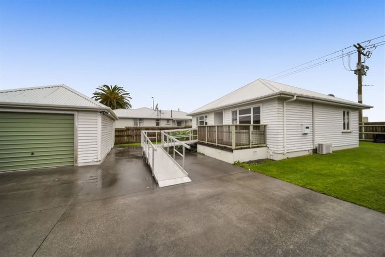 Photo of property in 2/15a Sole Avenue, Bell Block, New Plymouth, 4312