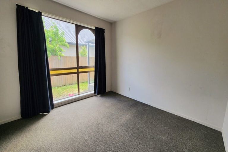 Photo of property in 246 Main Road North, Redwood, Christchurch, 8051