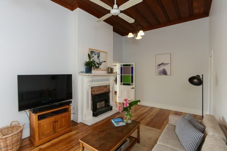 Photo of property in 49 Kenilworth Street, Waipawa, 4210