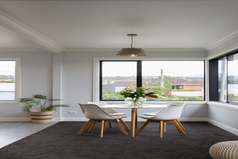 Photo of property in 11 Middleton Road, Kew, Dunedin, 9012