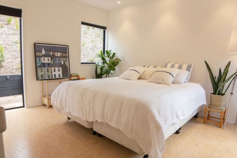 Photo of property in 17 Harkess Lane, Lyttelton, 8082