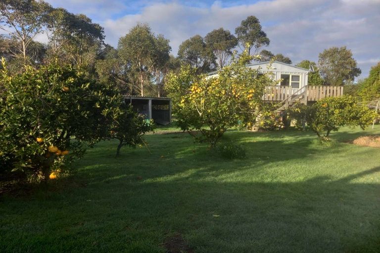 Photo of property in 277 Kuaotunu Wharekaho Road, Kuaotunu, Whitianga, 3592