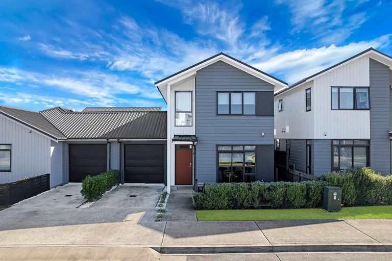 Photo of property in 12 Hoiho Road, Pukekohe, 2120