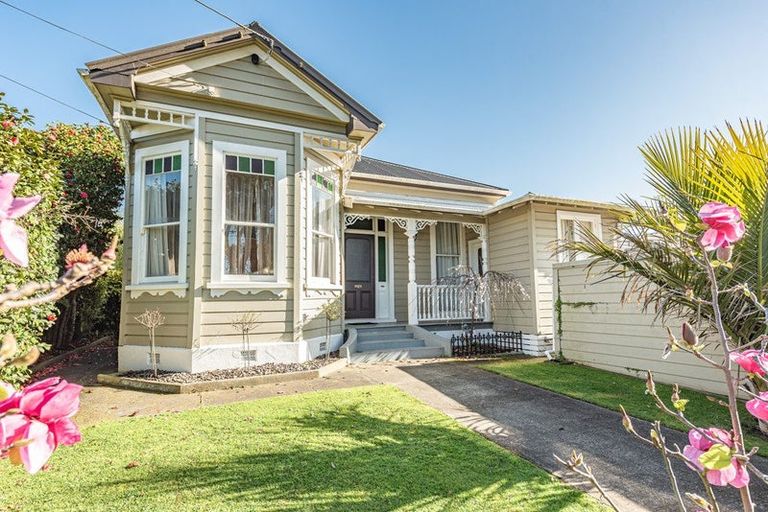 Photo of property in 2 Watkin Street, Tawhero, Whanganui, 4501