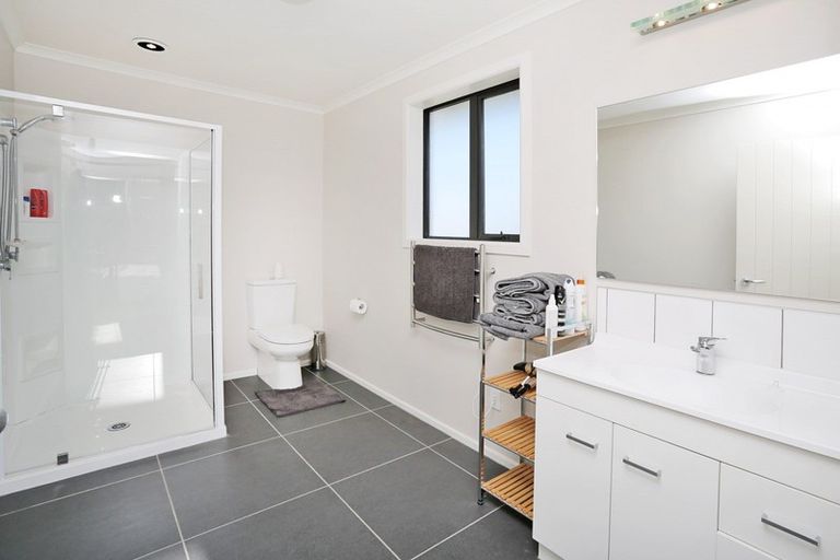 Photo of property in 26 Dunlop Street, Wallacetown, 9816