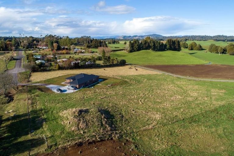 Photo of property in 42 Tawhero Street, Mamaku, 3020