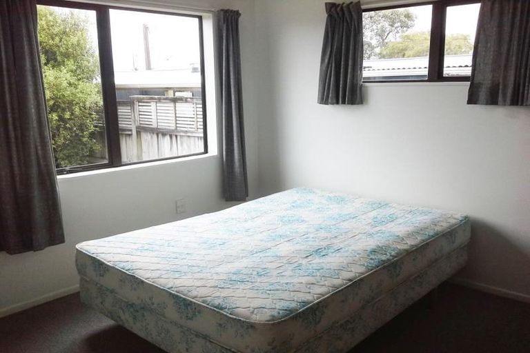 Photo of property in 259 Huatoki Street, Upper Vogeltown, New Plymouth, 4310