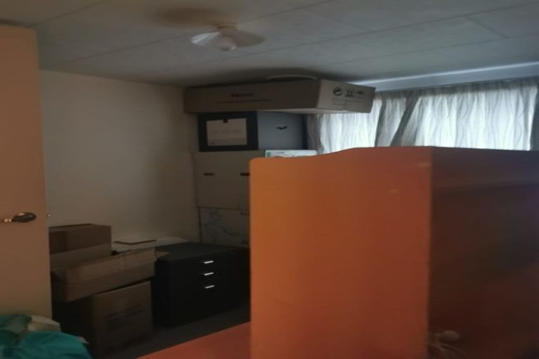 Photo of property in 1/15 Cyril Crescent, West Harbour, Auckland, 0618