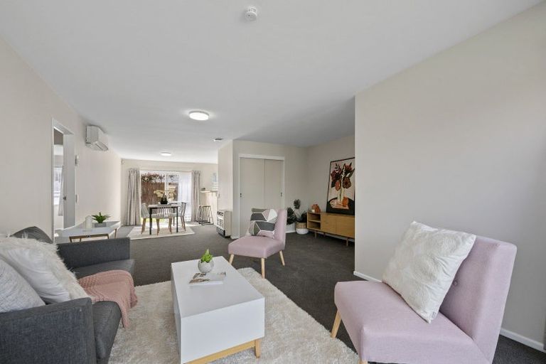 Photo of property in 2/29 Lane Street, Wallaceville, Upper Hutt, 5018