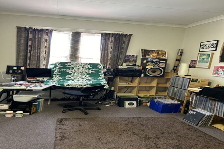 Photo of property in 205 Rintoul Street, Berhampore, Wellington, 6023