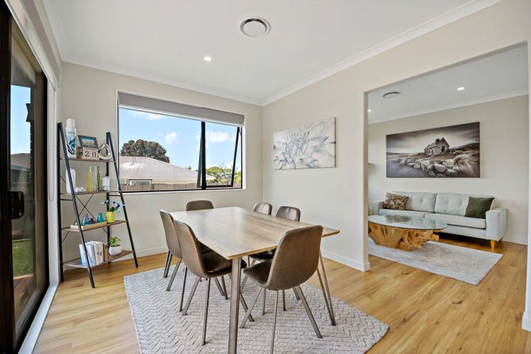 Photo of property in 18 Laurelwood Avenue, Pukekohe, 2120