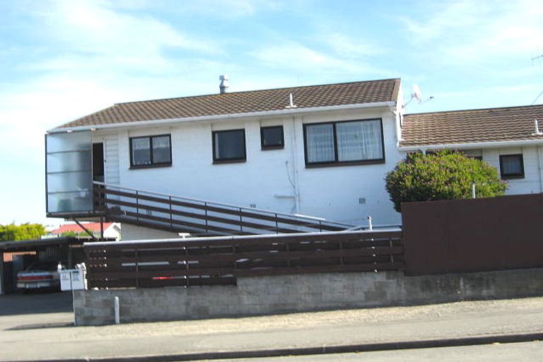 Photo of property in 1/52 Avenue Road, West End, Timaru, 7910