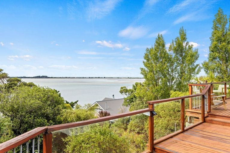 Photo of property in 7 Rangatira Terrace, Mount Pleasant, Christchurch, 8081