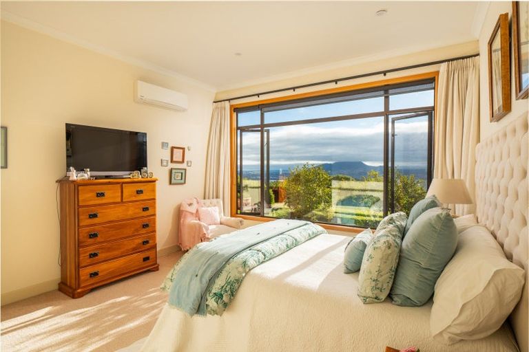 Photo of property in 48 Blue Ridge Drive, Acacia Bay, Taupo, 3385