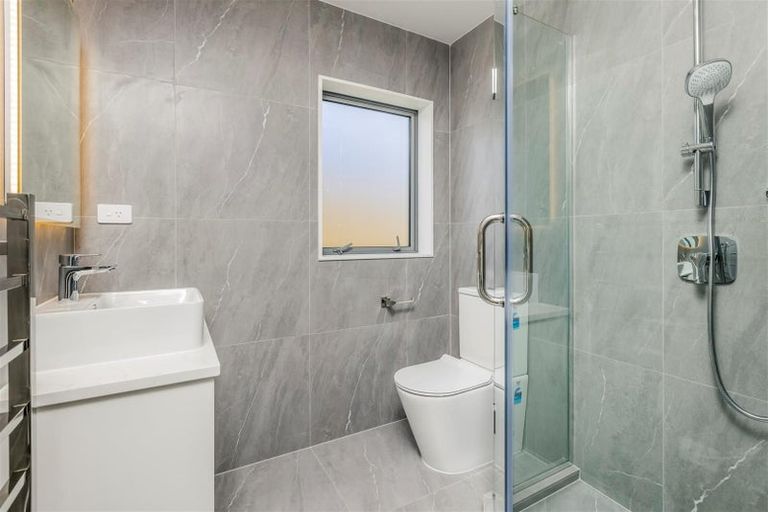 Photo of property in 10 Fredrick Hanson Road, Papakura, 2110