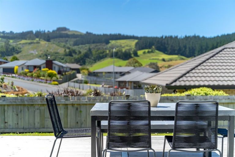 Photo of property in 4 Glendermid Close, Sawyers Bay, Port Chalmers, 9023