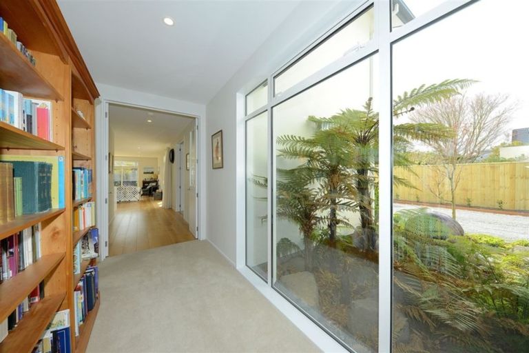 Photo of property in 15 Leinster Road, Merivale, Christchurch, 8014