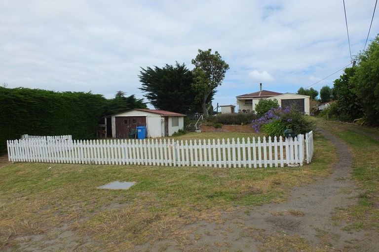 Photo of property in 9 Carthew Terrace, Foxton Beach, Foxton, 4815