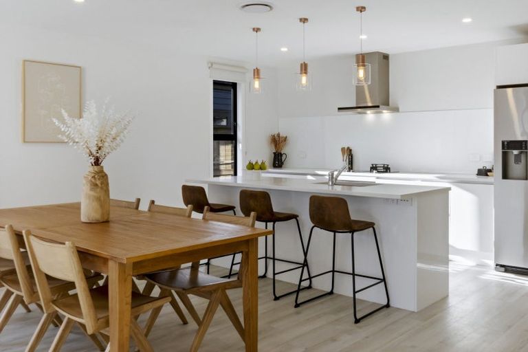 Photo of property in 12 Muster Road, Jacks Point, 9371