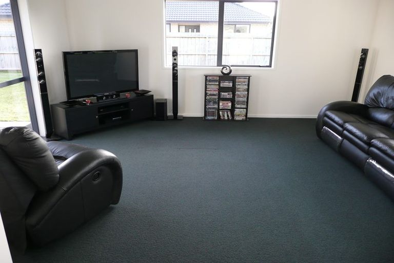 Photo of property in 9 Mooring Close, Haruru, 0204